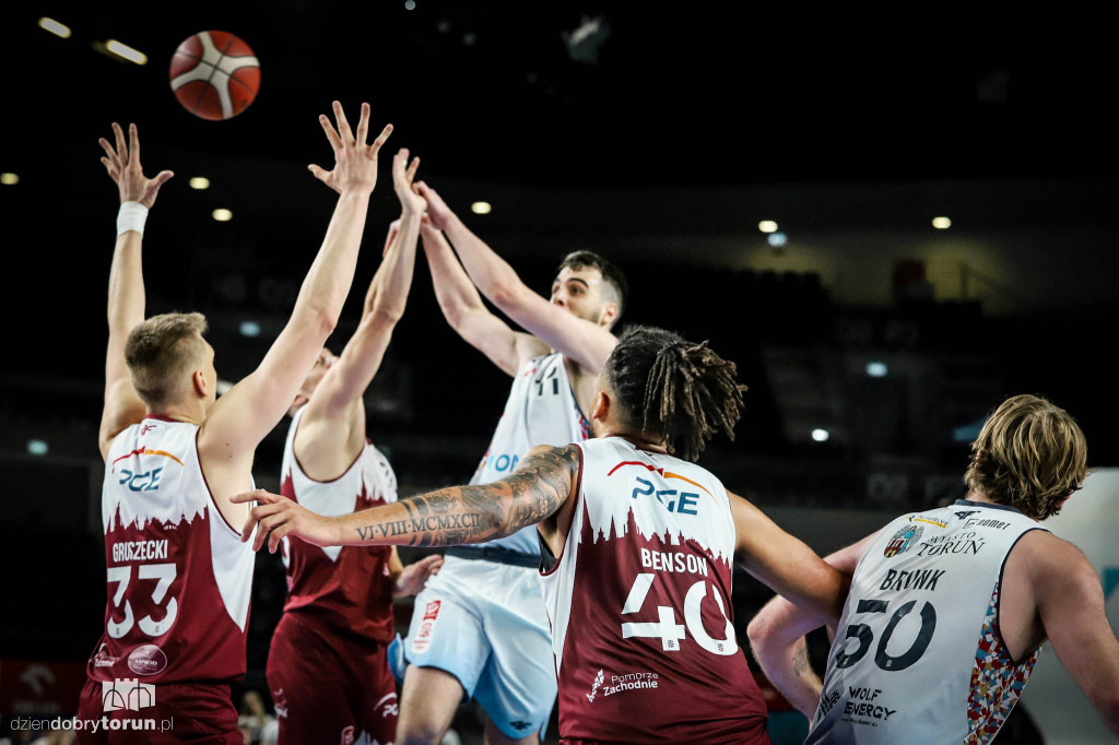 Twarde Pierniki Toruń 92 : 88 PGE Spójnia Stargard