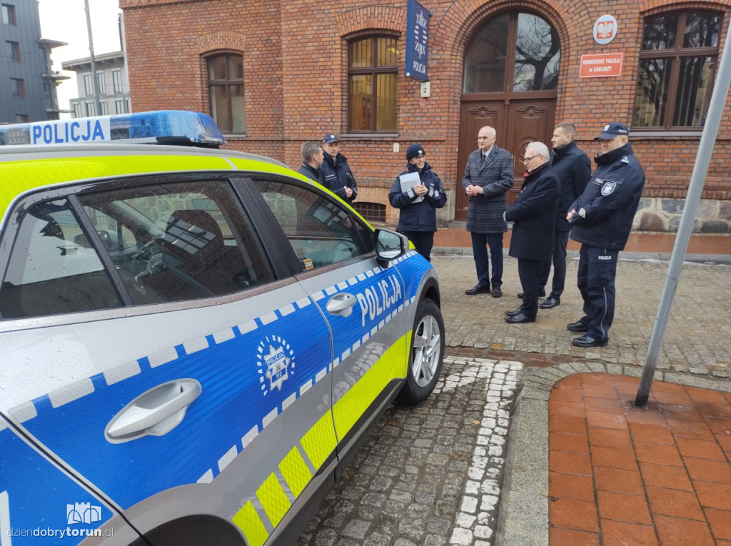 Nowe auto policjantów z Chełmży