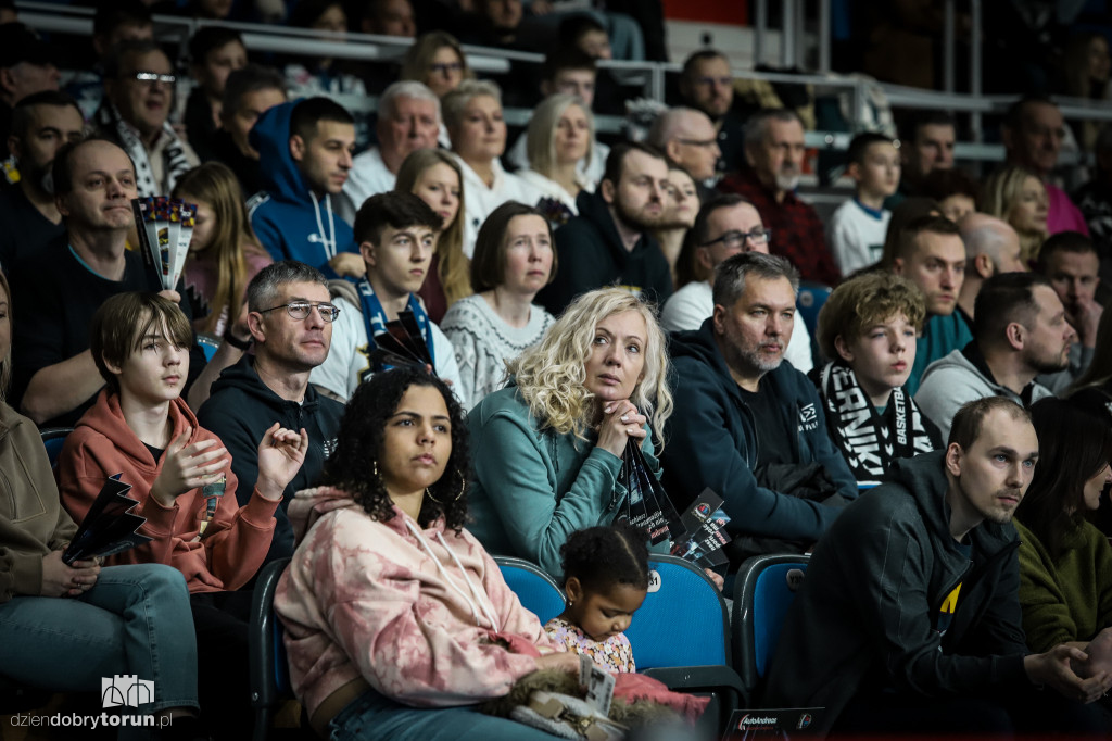 Twarde Pierniki Toruń 88 : 92  Enea Abramczk Astoria Bydgoszcz