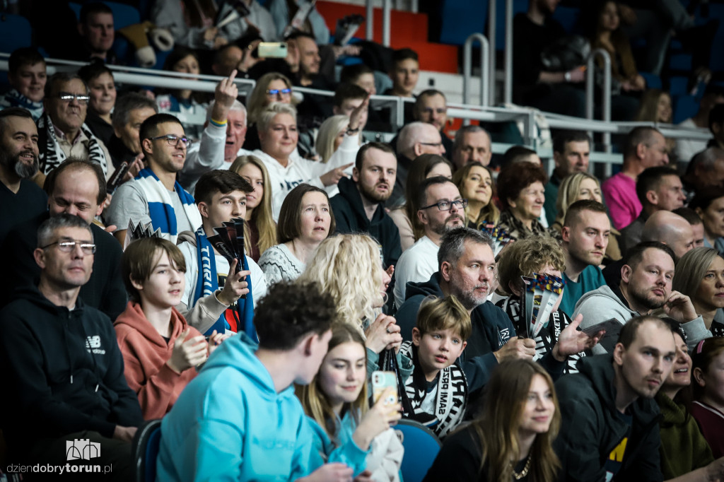 Twarde Pierniki Toruń 88 : 92  Enea Abramczk Astoria Bydgoszcz