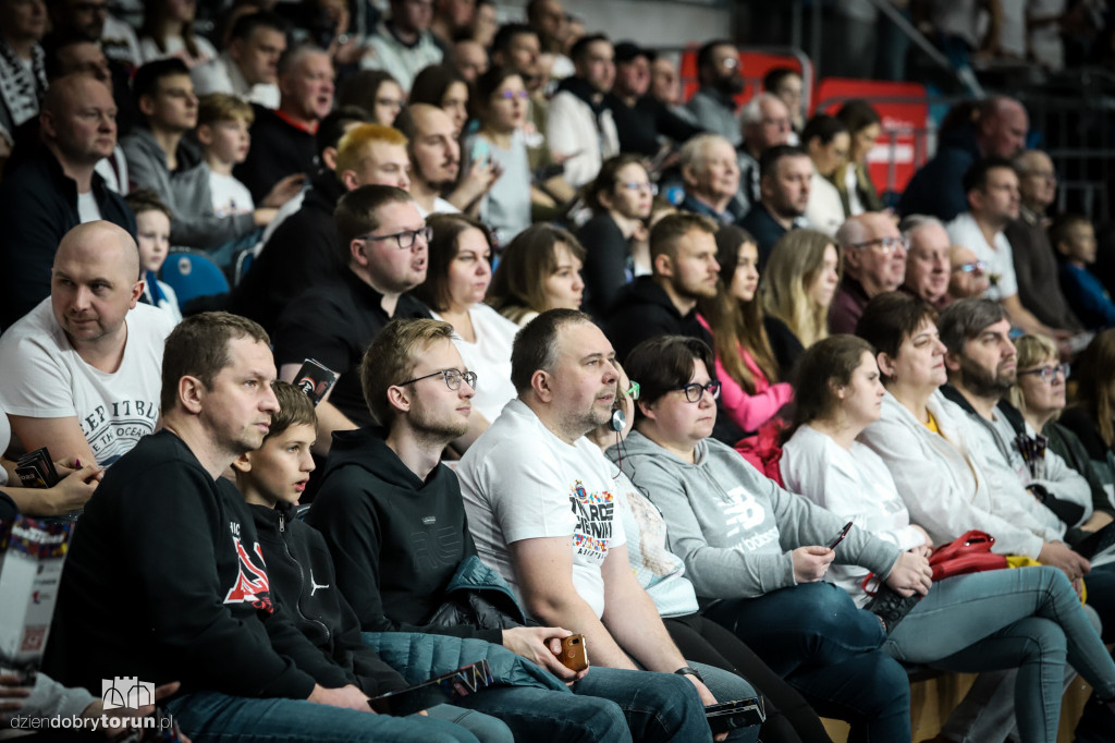 Twarde Pierniki Toruń 88 : 92  Enea Abramczk Astoria Bydgoszcz