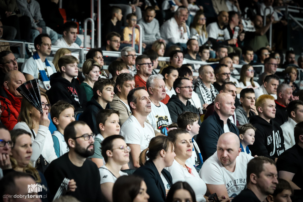 Twarde Pierniki Toruń 88 : 92  Enea Abramczk Astoria Bydgoszcz