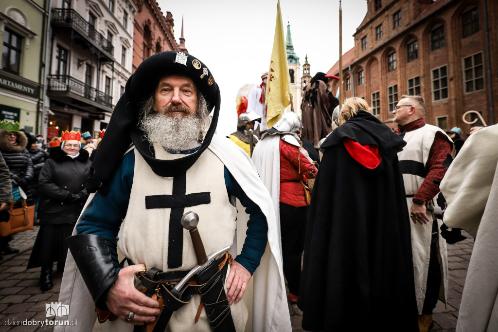 Orszak Trzech Króli ulicą Szeroką