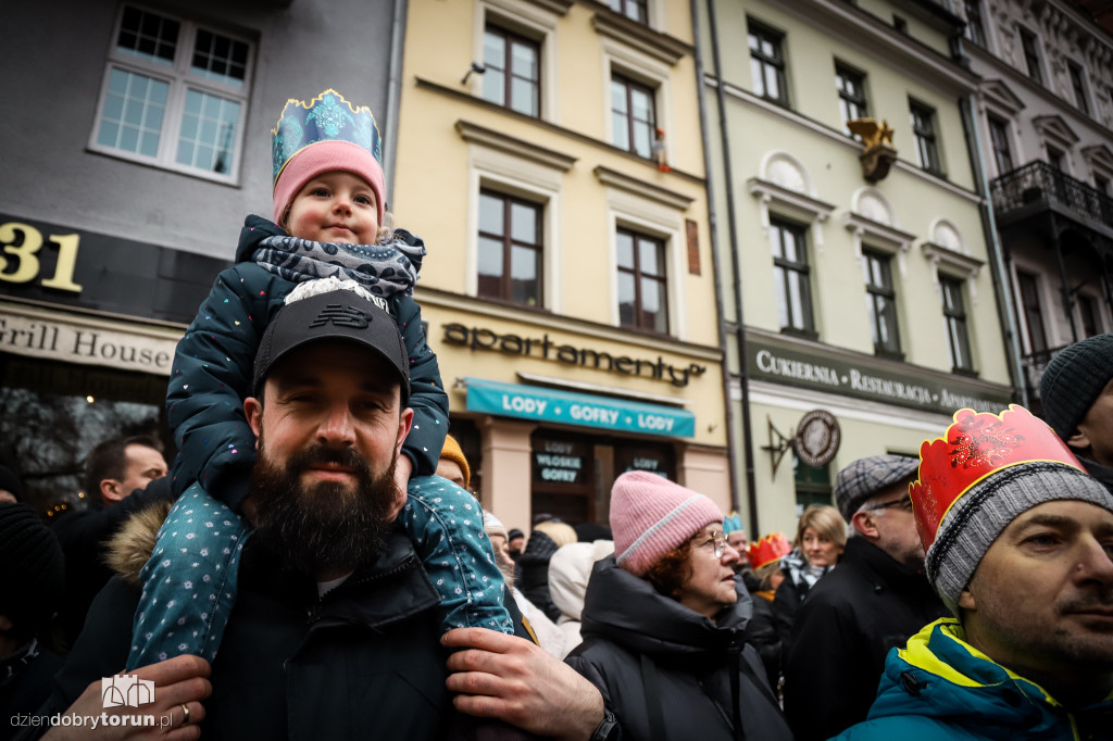 Orszak Trzech Króli ulicą Szeroką