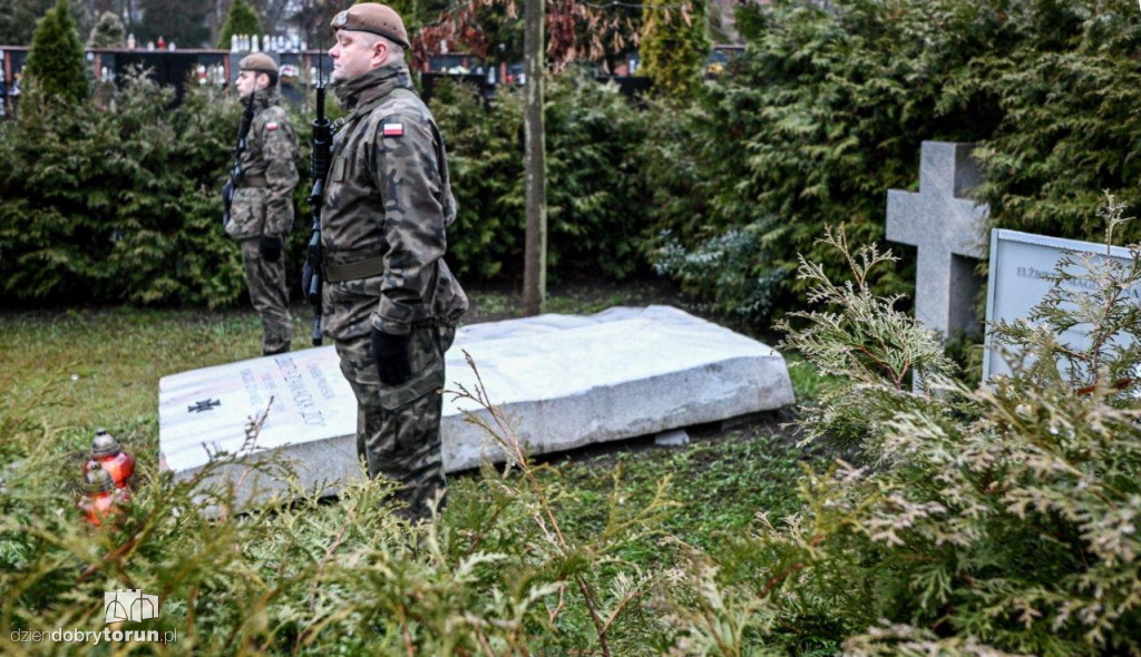 14. rocznica śmierci gen. Elżbiety Zawackiej