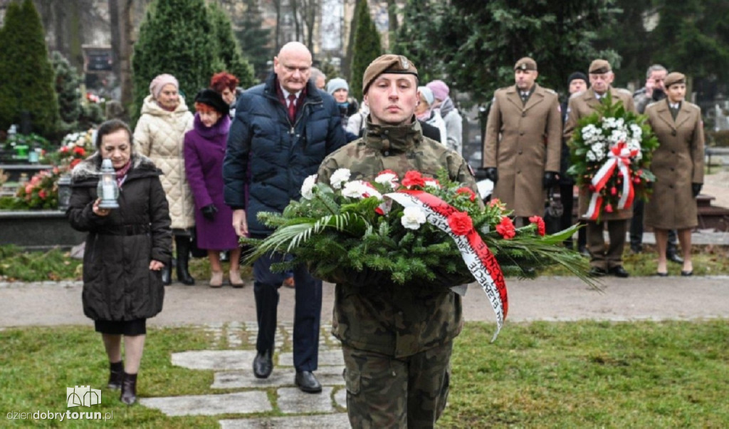 14. rocznica śmierci gen. Elżbiety Zawackiej