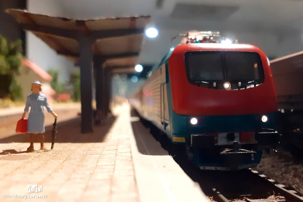 Wystawa makiet kolejowych w Galerii Wnętrz AMC