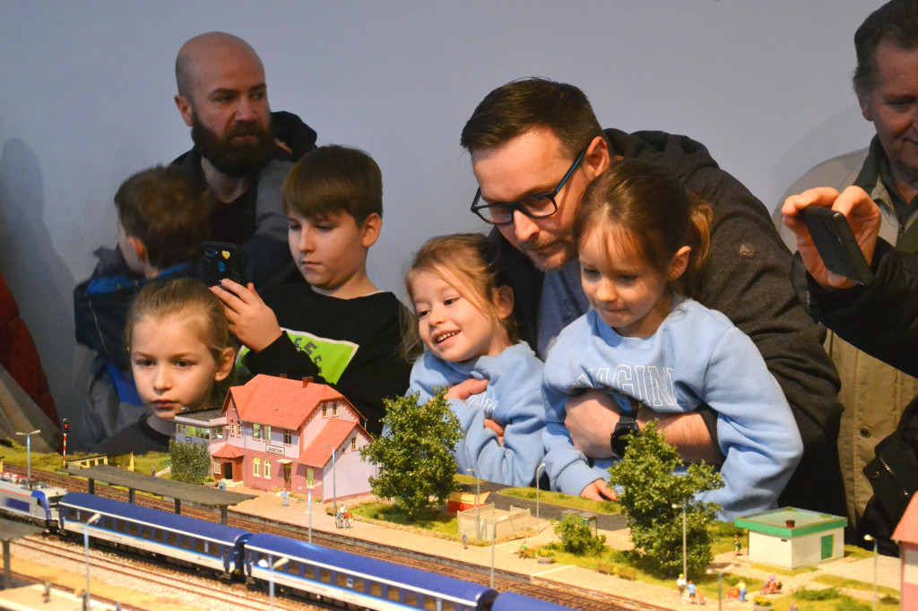 Wystawa makiet kolejowych w Galerii Wnętrz AMC