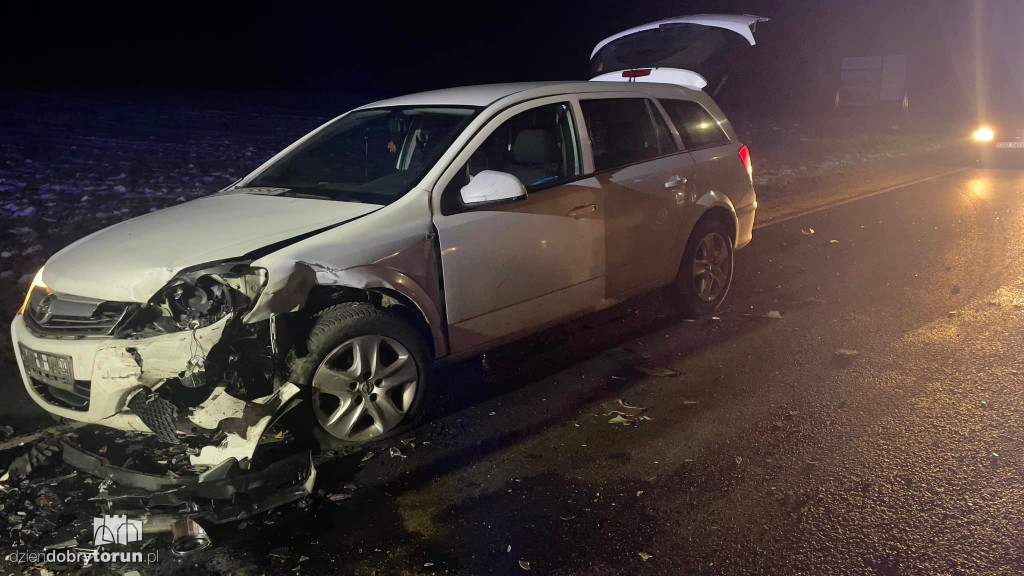 Wypadek z udziałem trzech osobówek