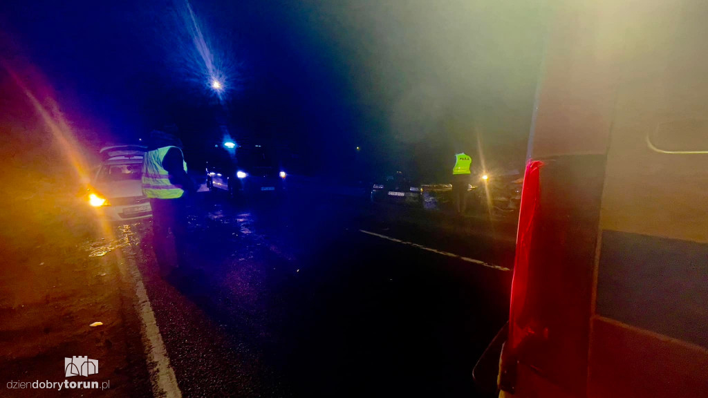 Wypadek z udziałem trzech osobówek
