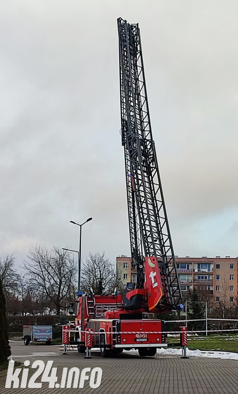 Złamana strażacka drabina