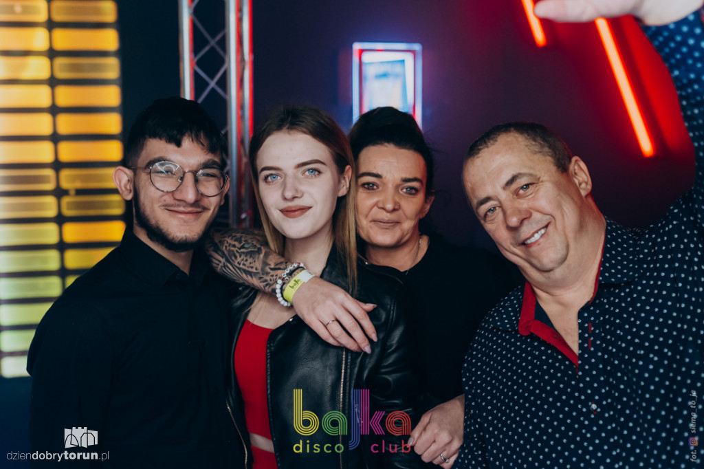 Zabawa w toruńskim klubie Bajka