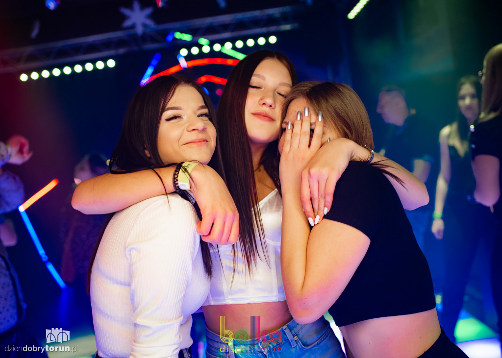 Zabawa w toruńskim klubie Bajka