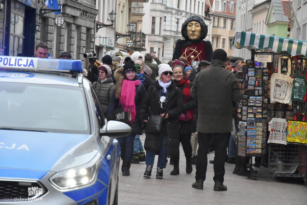 Przejście przez starówkę z Kopernikiem