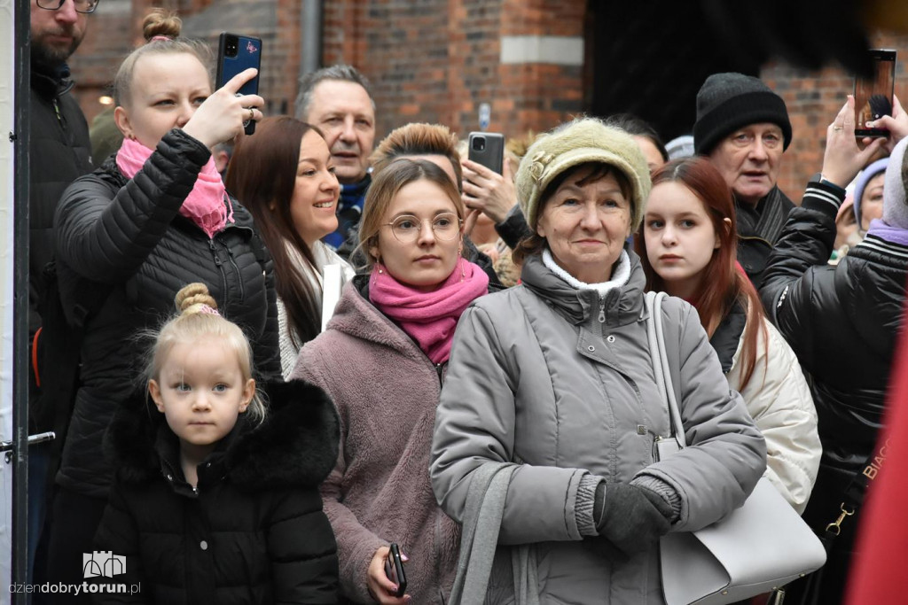 Wielki tort z okazji 550. lecia urodzin Kopernika