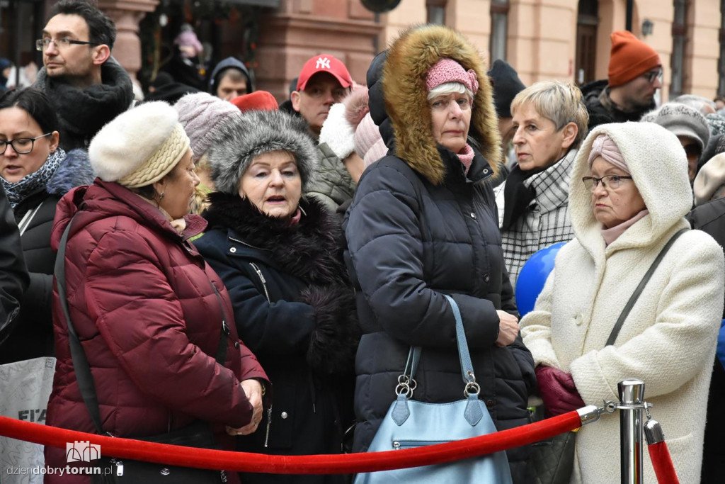 Wielki tort z okazji 550. lecia urodzin Kopernika