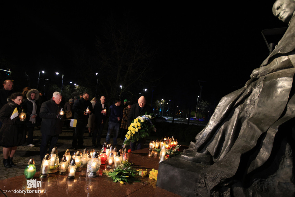 Toruń: 18. rocznica śmierci  papieża Polaka