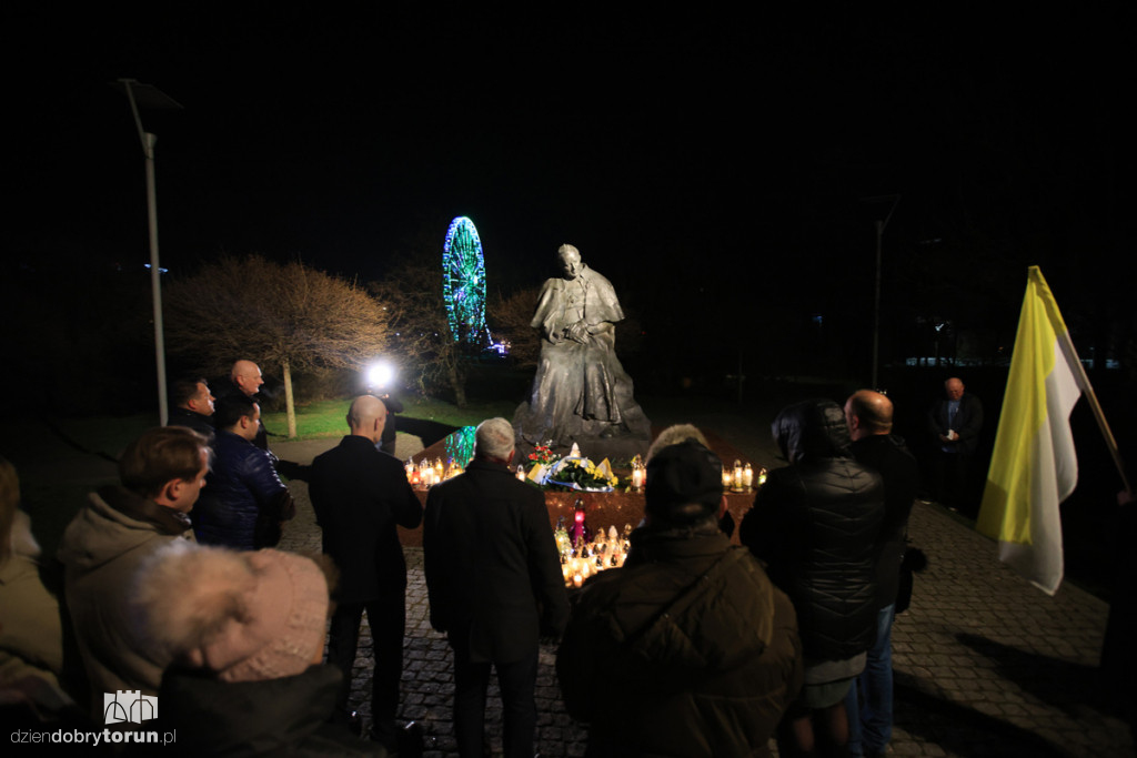 Toruń: 18. rocznica śmierci  papieża Polaka