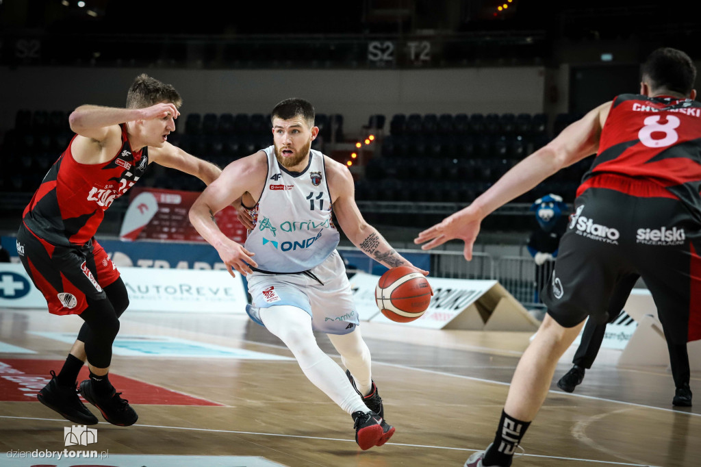 Twarde Pierniki Toruń 74 : 73 Czarni Słupsk