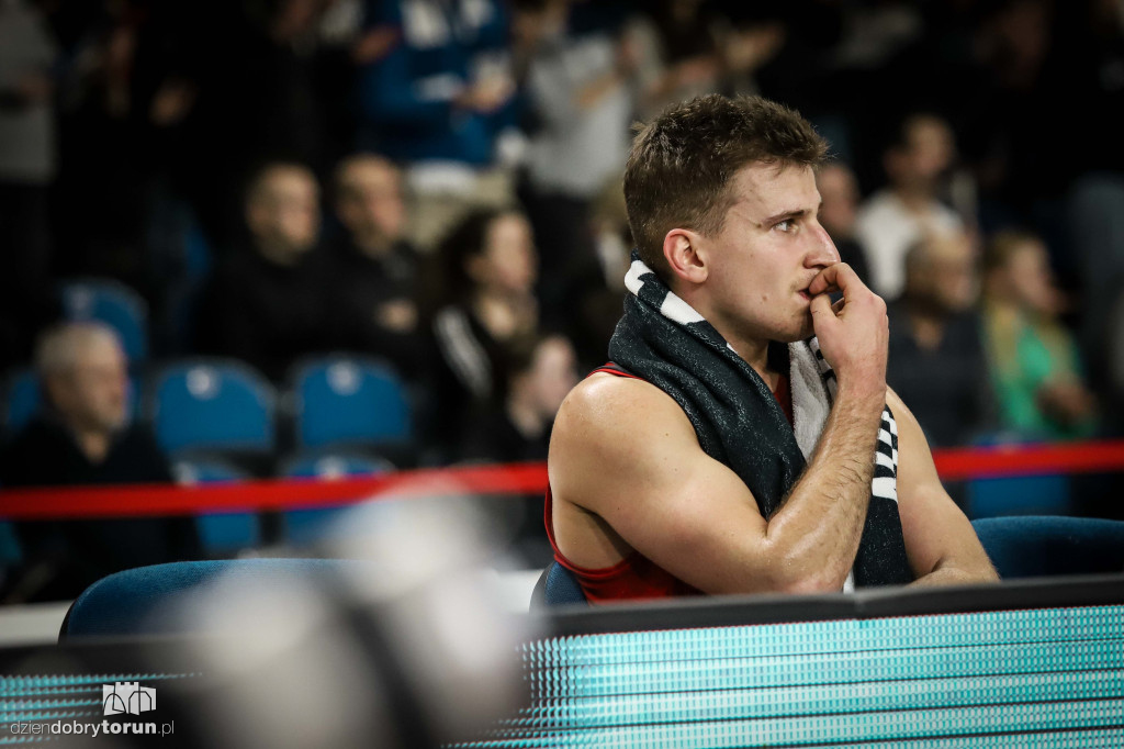 Twarde Pierniki Toruń 74 : 73 Czarni Słupsk