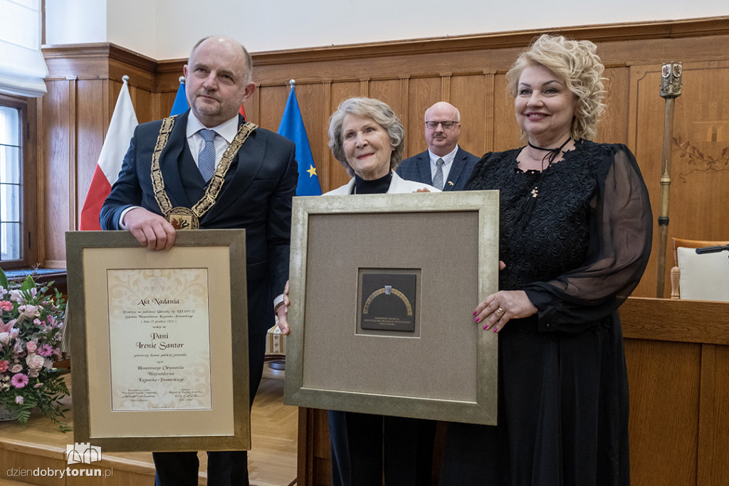 Irena Santor honorową obywatelką województwa