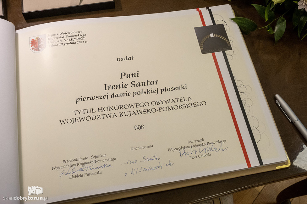 Irena Santor honorową obywatelką województwa