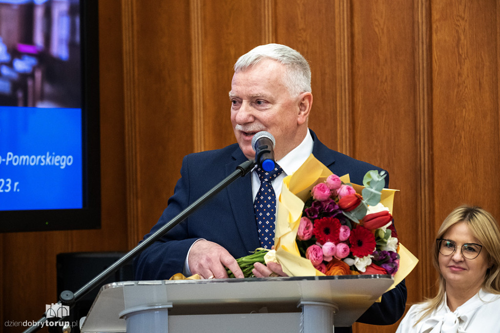 Irena Santor honorową obywatelką województwa
