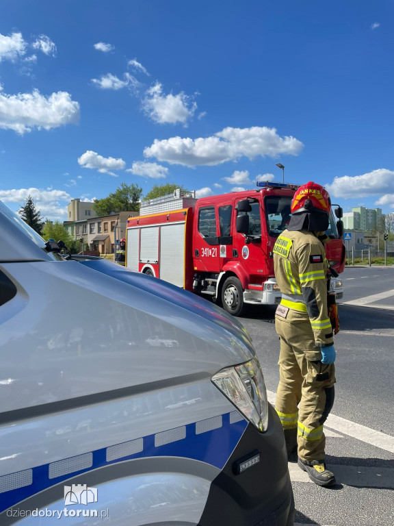 Toruń: zderzenie osobówki z motocyklem