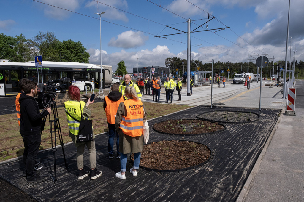 Objazd po budowie linii tramwajowej na Jar