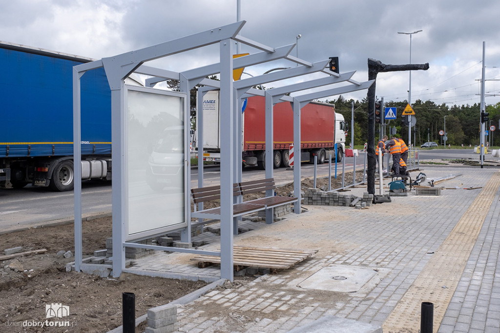 Objazd po budowie linii tramwajowej na Jar