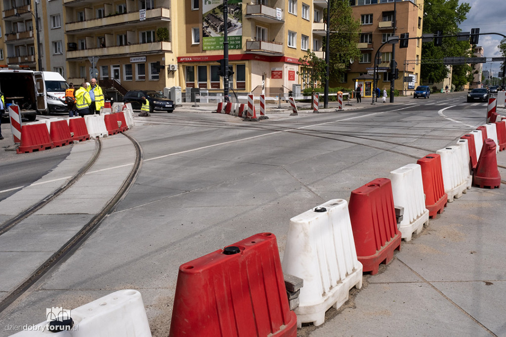 Objazd po budowie linii tramwajowej na Jar