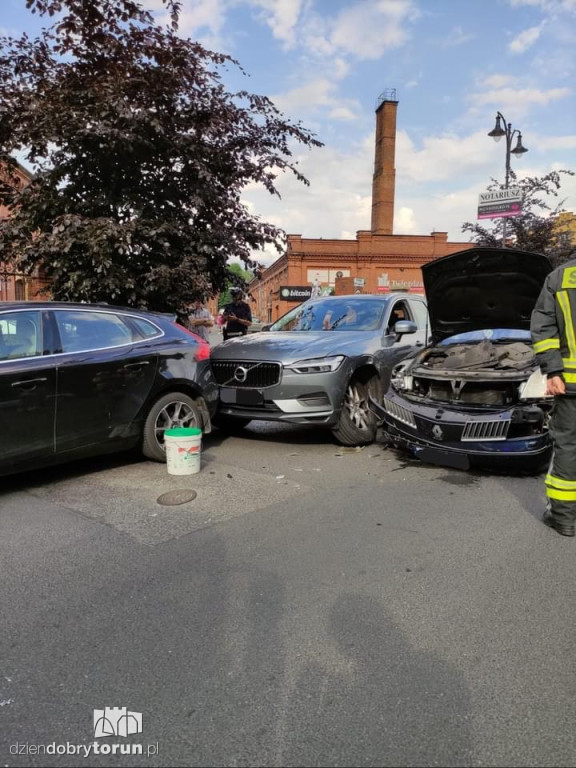 Zderzenie osobówek w Toruniu