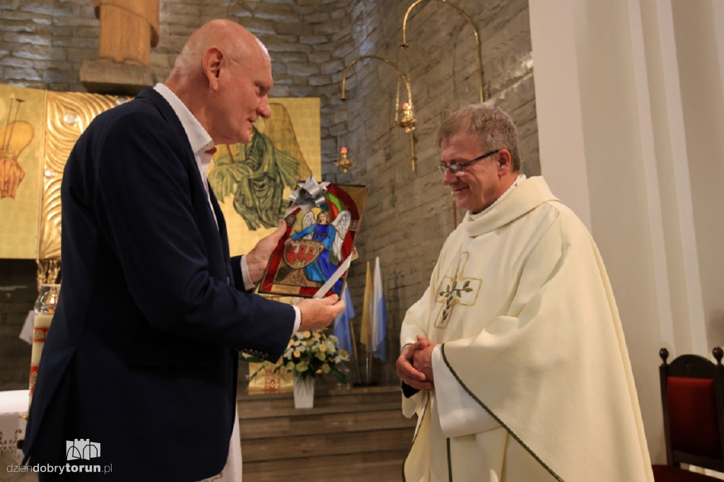 Ksiądz odchodzi z toruńskiej parafii