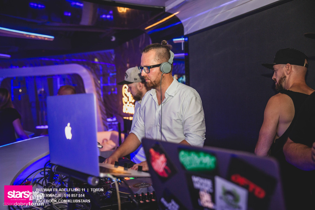 Weekendowa impreza w Starsie