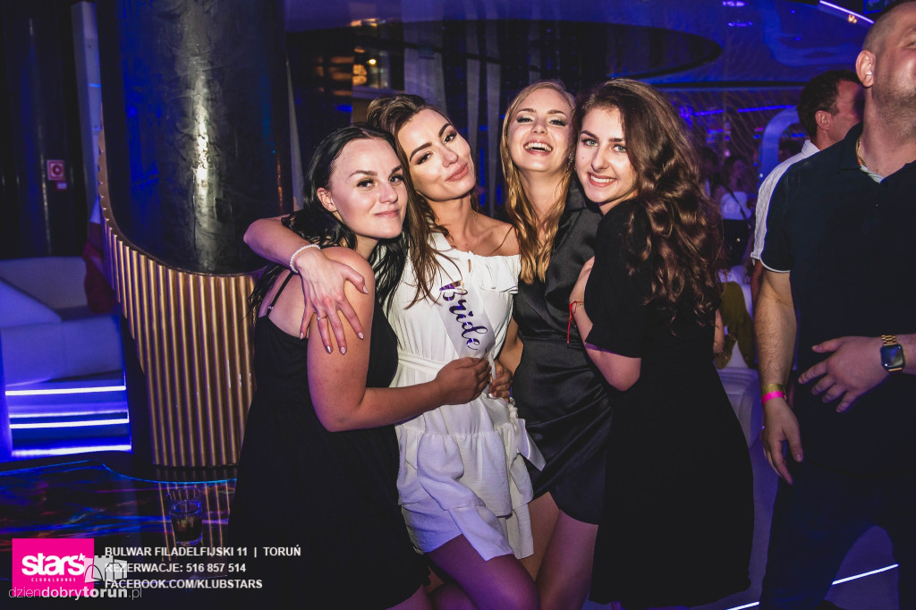 Weekendowa impreza w Starsie