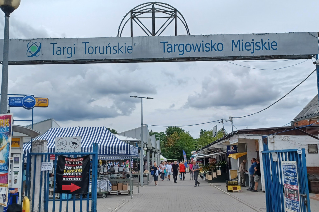 Ceny warzyw i owoców na Targowisku Miejskim