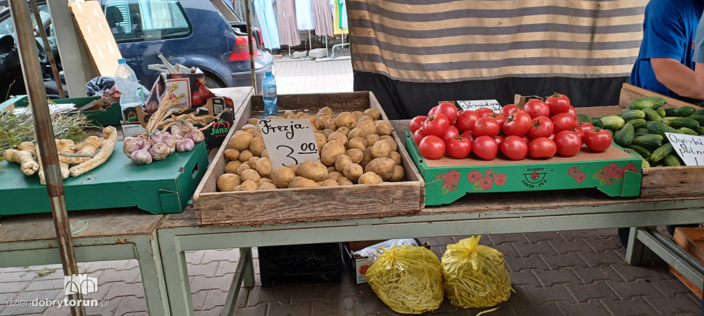 Ceny warzyw i owoców na Targowisku Miejskim