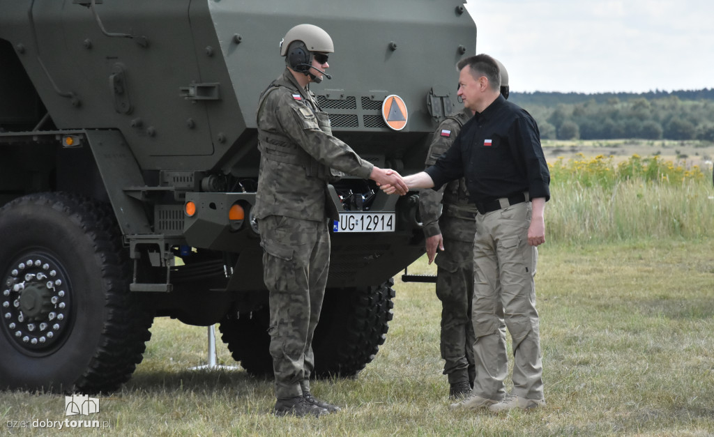 Minister Mariusz Błaszczak na poligonie