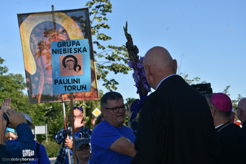 Pielgrzymka z Torunia ruszyła na Jasną Górę [FOTO]