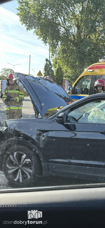 Groźna kolizja przy moście gen. Zawackiej