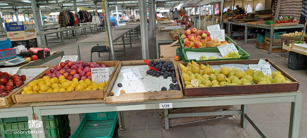 Ceny owoców i warzyw na targowisku dnia 24.08