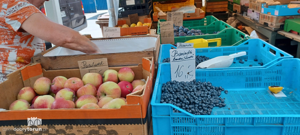 Ceny owoców i warzyw na targowisku dnia 24.08