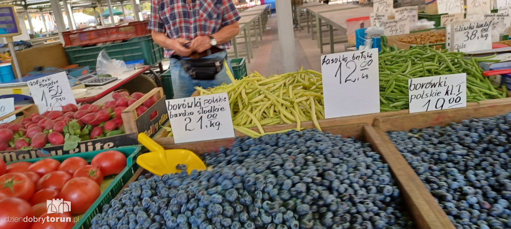 Ceny owoców i warzyw na targowisku dnia 24.08