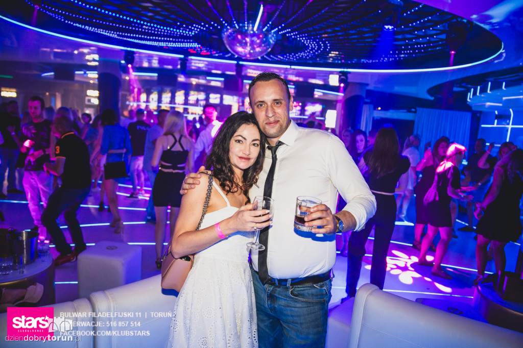 Forever Young - impreza w klubie Stars