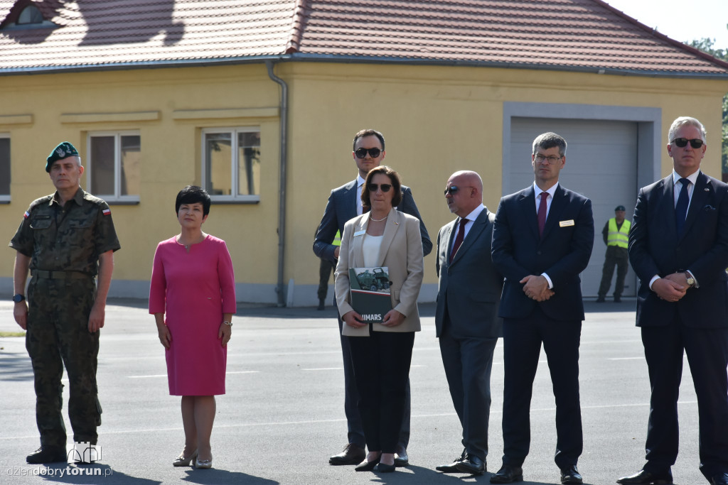 Podpisanie umowy na wyrzutnie rakietowe