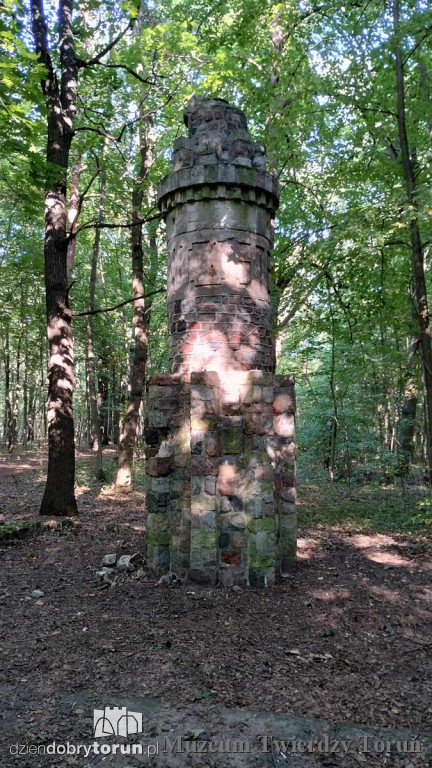 Tak wygląda zniszczony obelisk