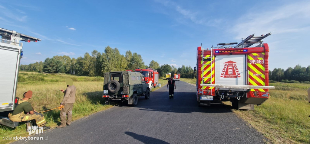 Pożar lasu przy poligonie wojskowym