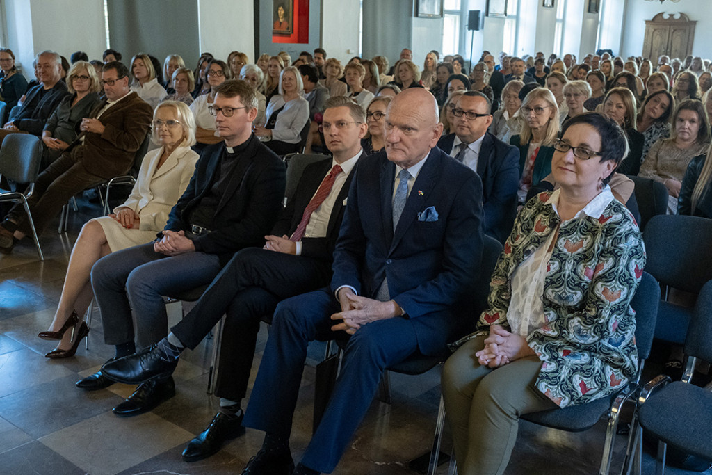 Święto Edukacji Narodowej, odznaczenia nauczycieli