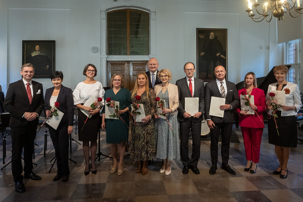 Święto Edukacji Narodowej, odznaczenia nauczycieli