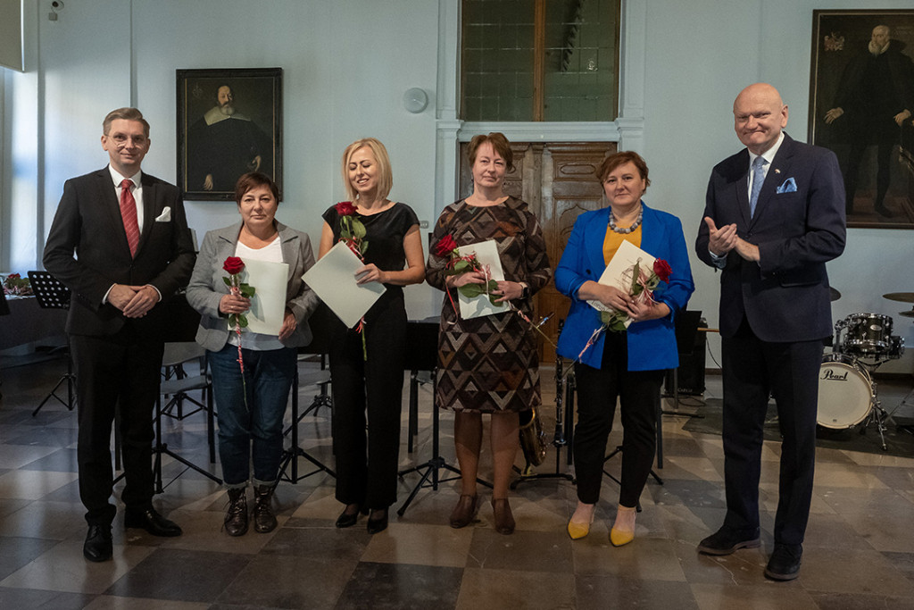 Święto Edukacji Narodowej, odznaczenia nauczycieli